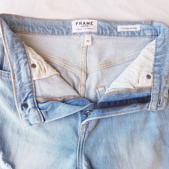 Frame | Le Vintage Bermuda, distressed siz… - Picture 11 of 16
